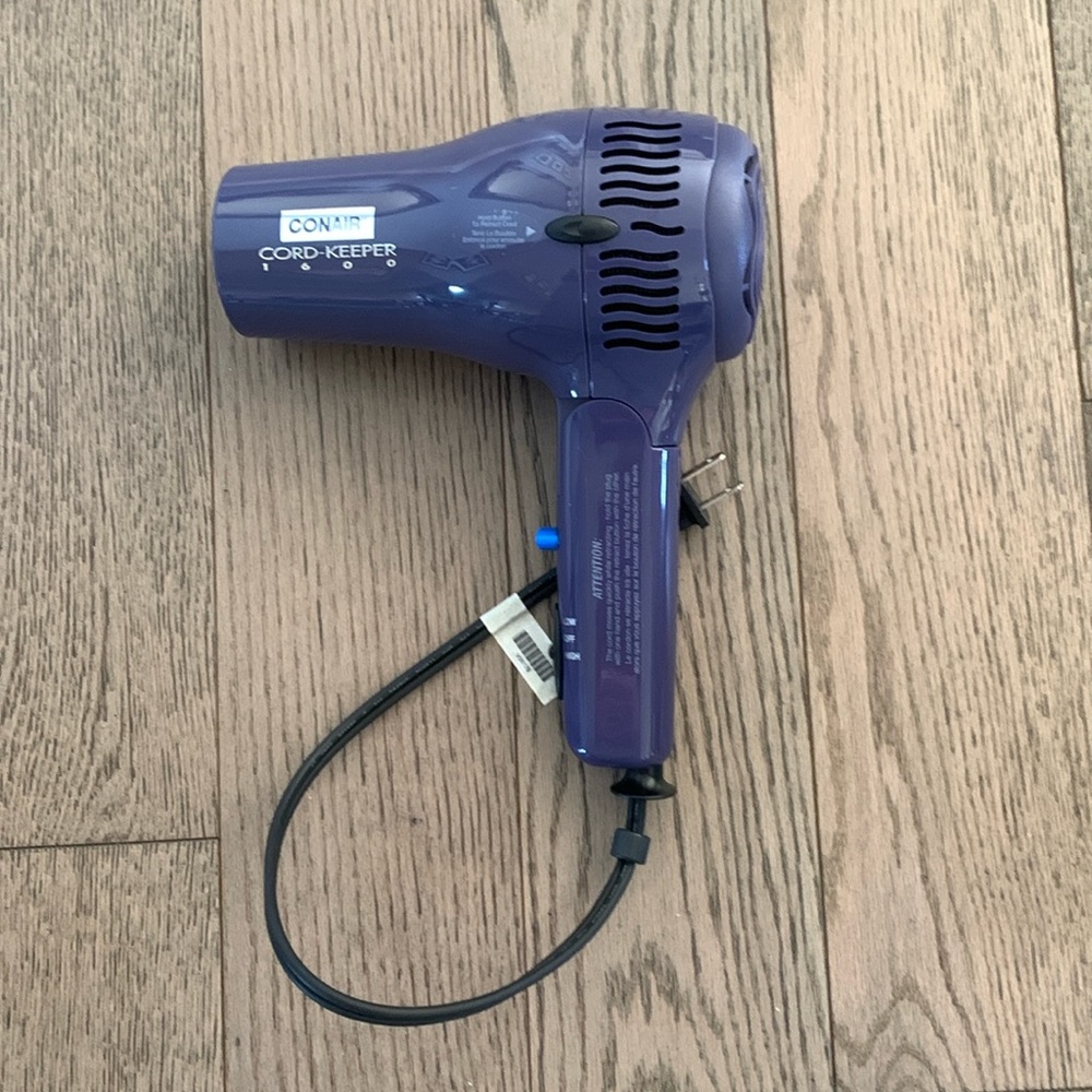 Conair Cord Keeper Blowdryer